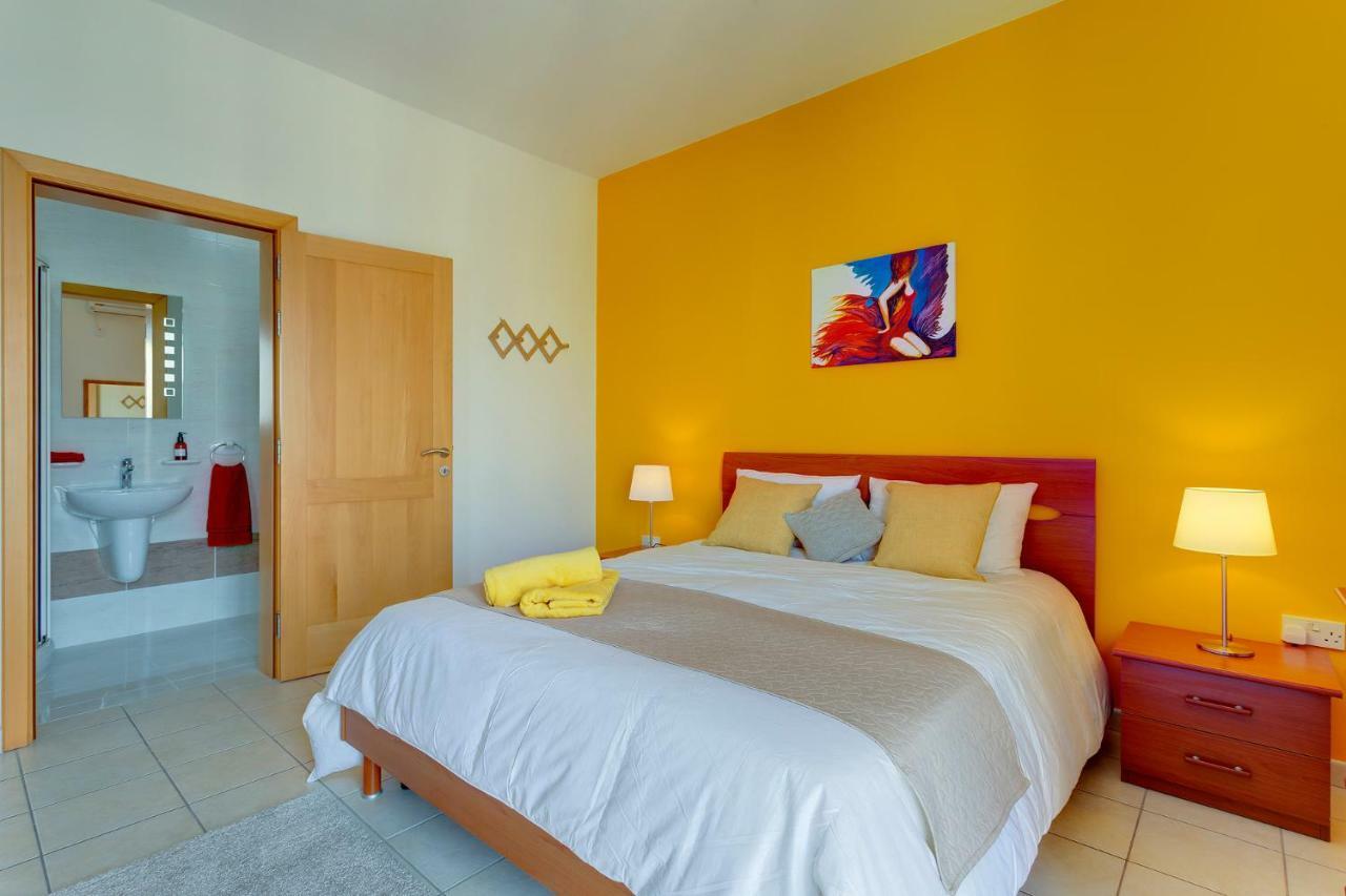 Spacious, Top Location Sliema Apartment Екстер'єр фото