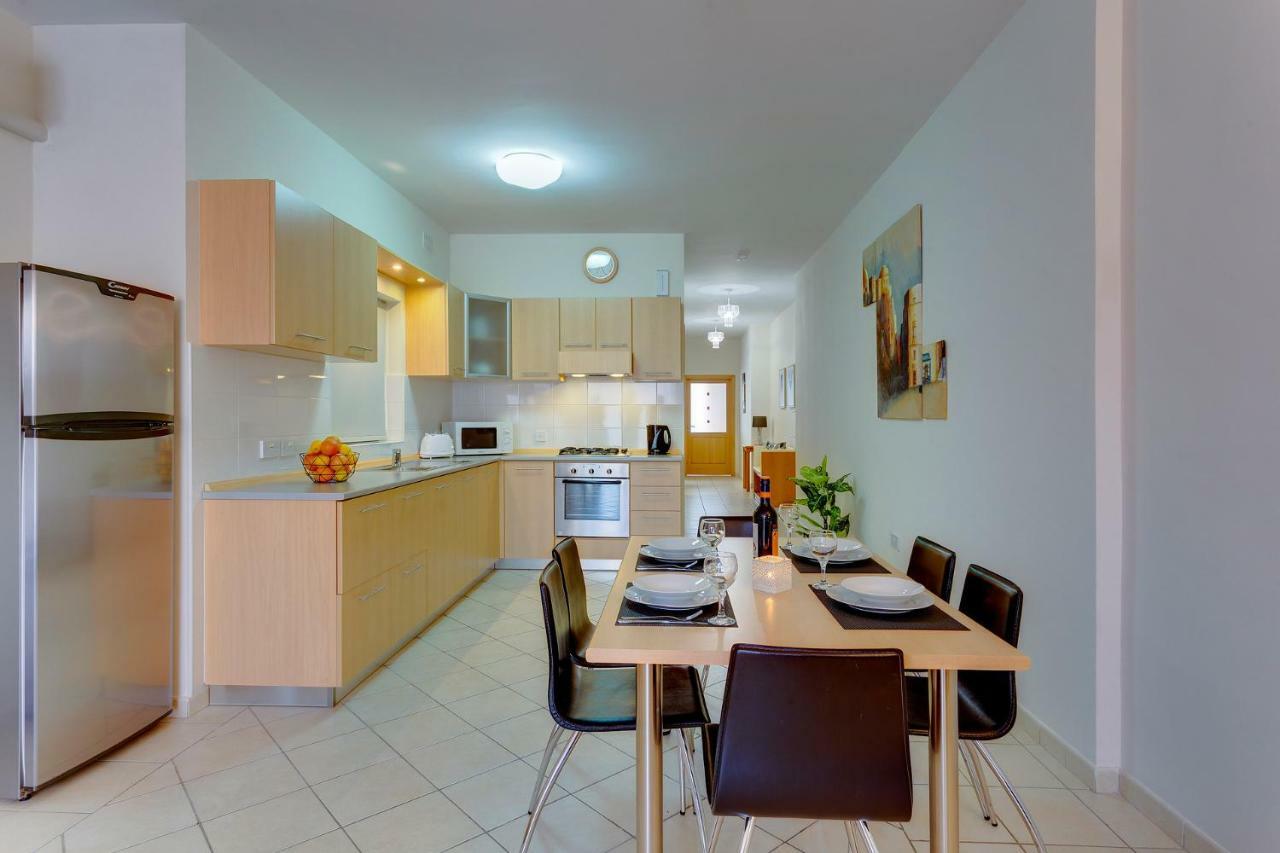 Spacious, Top Location Sliema Apartment Екстер'єр фото