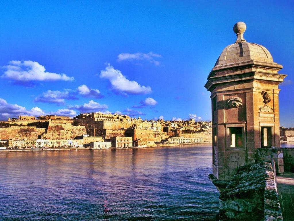 Spacious, Top Location Sliema Apartment Екстер'єр фото