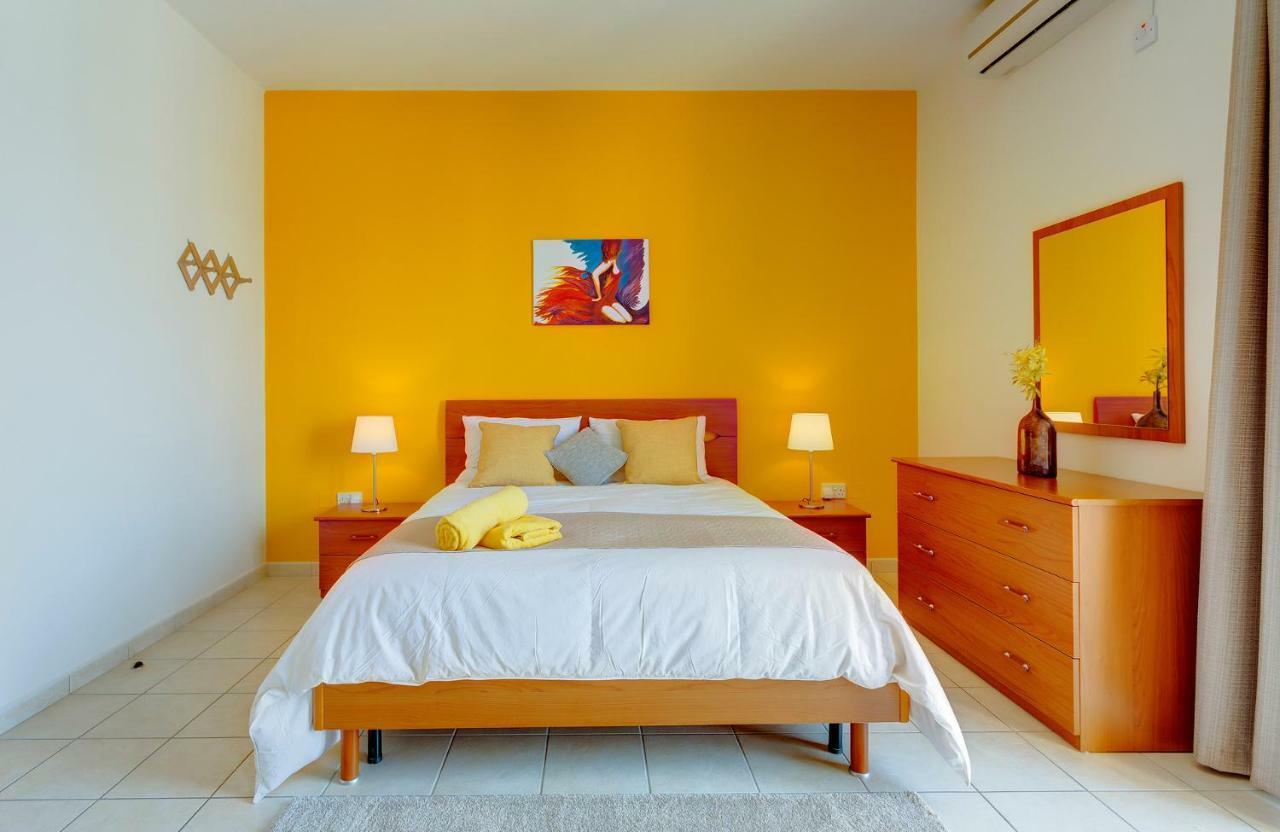 Spacious, Top Location Sliema Apartment Екстер'єр фото