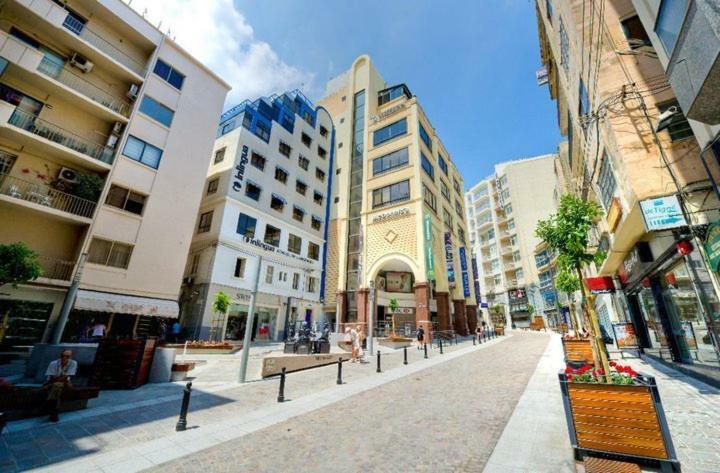 Spacious, Top Location Sliema Apartment Екстер'єр фото